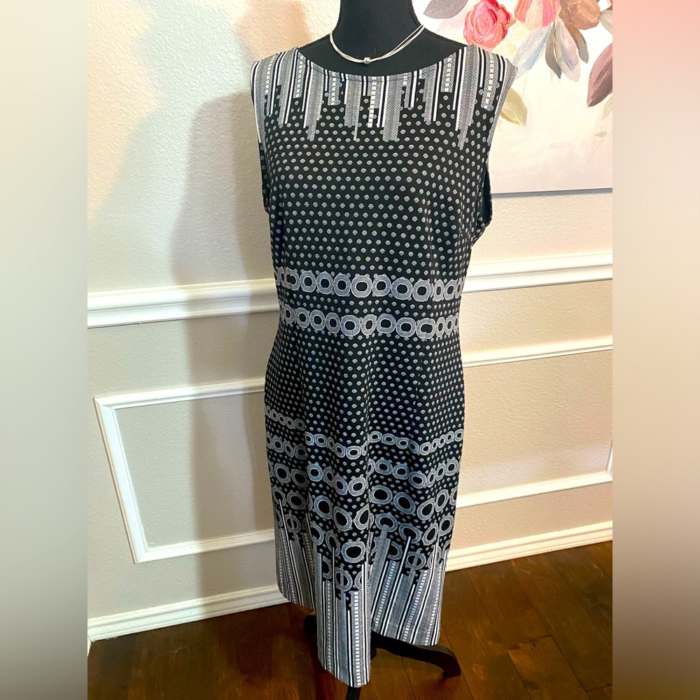 Trisisto Femme Dress || Size 14 || Black and White